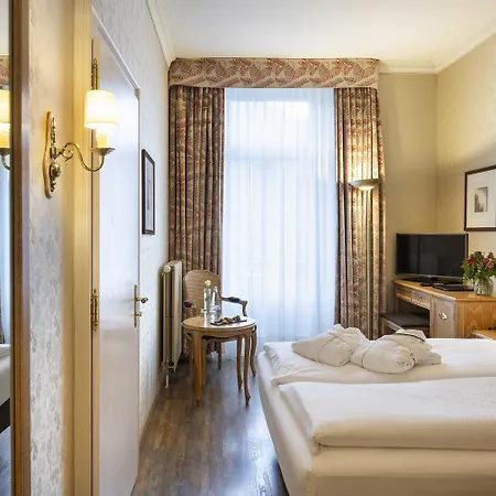 Grand Beau Rivage Hotel